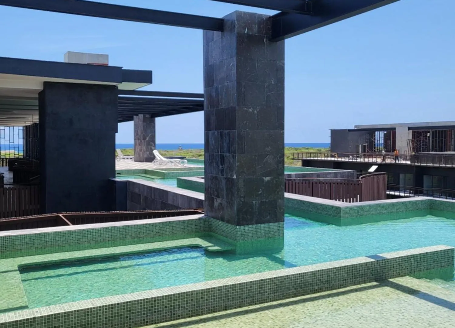 Apartment With Private Jacuzzi, Rooftop Pools & Free Beach Club 图卢姆