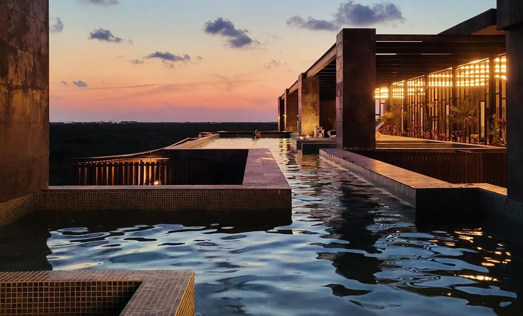 Apartment With Private Jacuzzi, Rooftop Pools & Free Beach Club 图卢姆