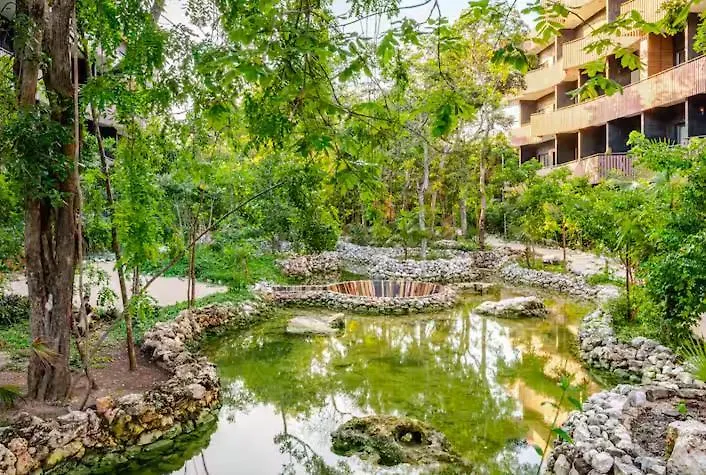 Apartment With Private Jacuzzi, Rooftop Pools & Free Beach Club 图卢姆