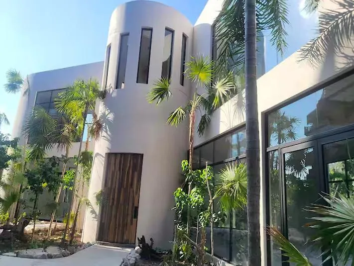 Apartment With Private Jacuzzi, Rooftop Pools & Free Beach Club 图卢姆