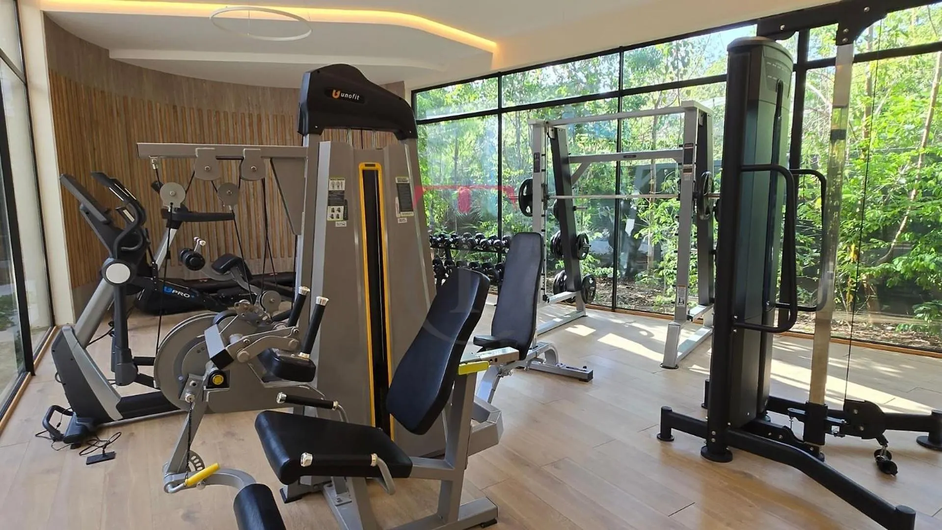 Apartment With Private Jacuzzi, Rooftop Pools & Free Beach Club 툴룸