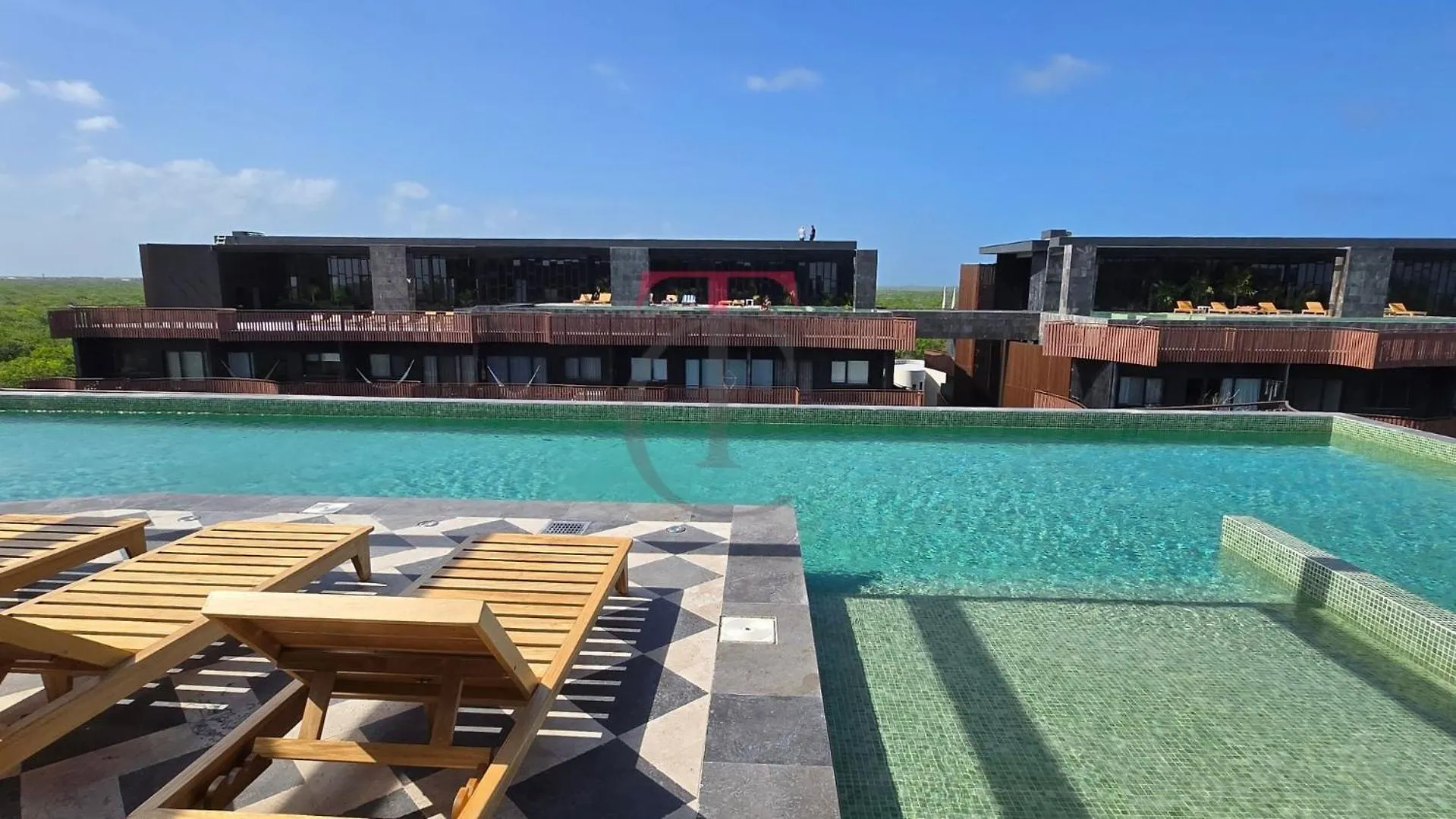Apartment With Private Jacuzzi, Rooftop Pools & Free Beach Club 툴룸