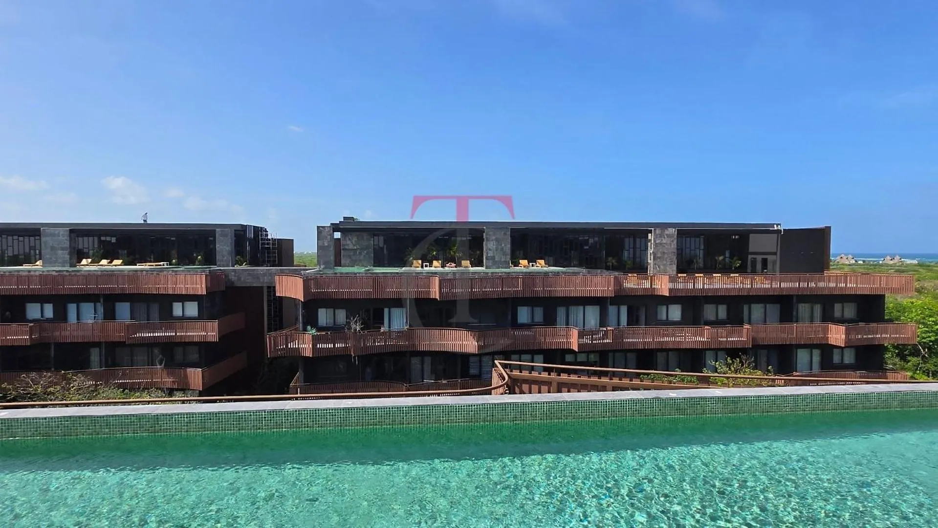 Apartment With Private Jacuzzi, Rooftop Pools & Free Beach Club 툴룸