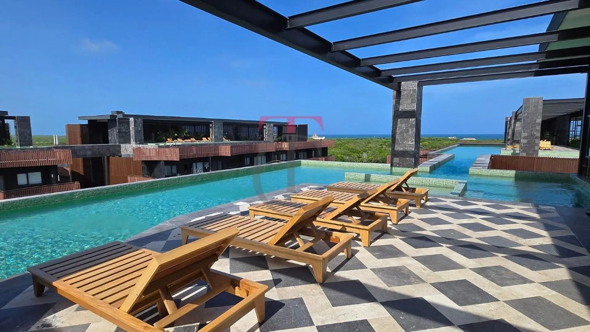 Apartment With Private Jacuzzi, Rooftop Pools & Free Beach Club 툴룸