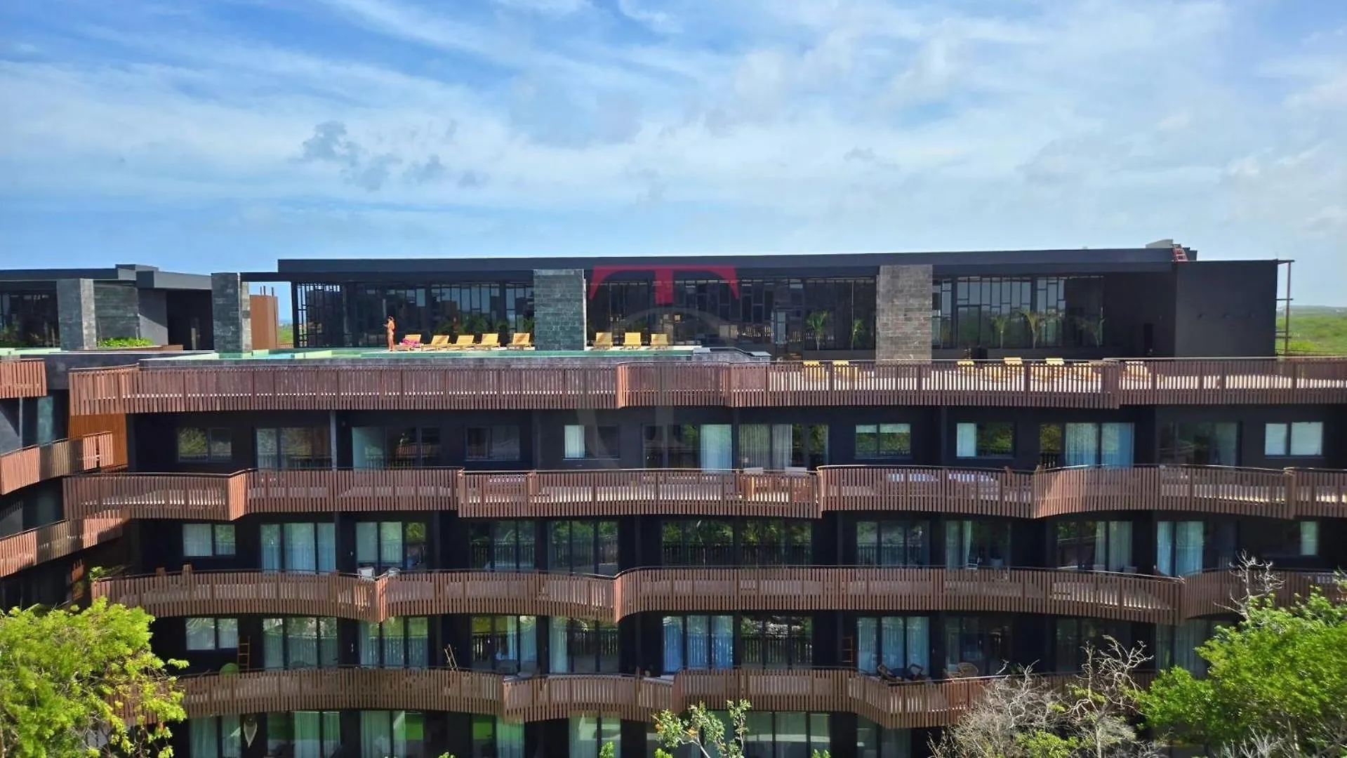 Apartment With Private Jacuzzi, Rooftop Pools & Free Beach Club Tulum